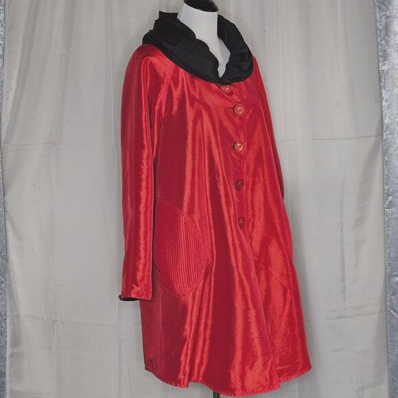 UbU Red Black Reversible Hooded Button Front A-line Opera Style Trendy Raincoat - Picture 4 of 15